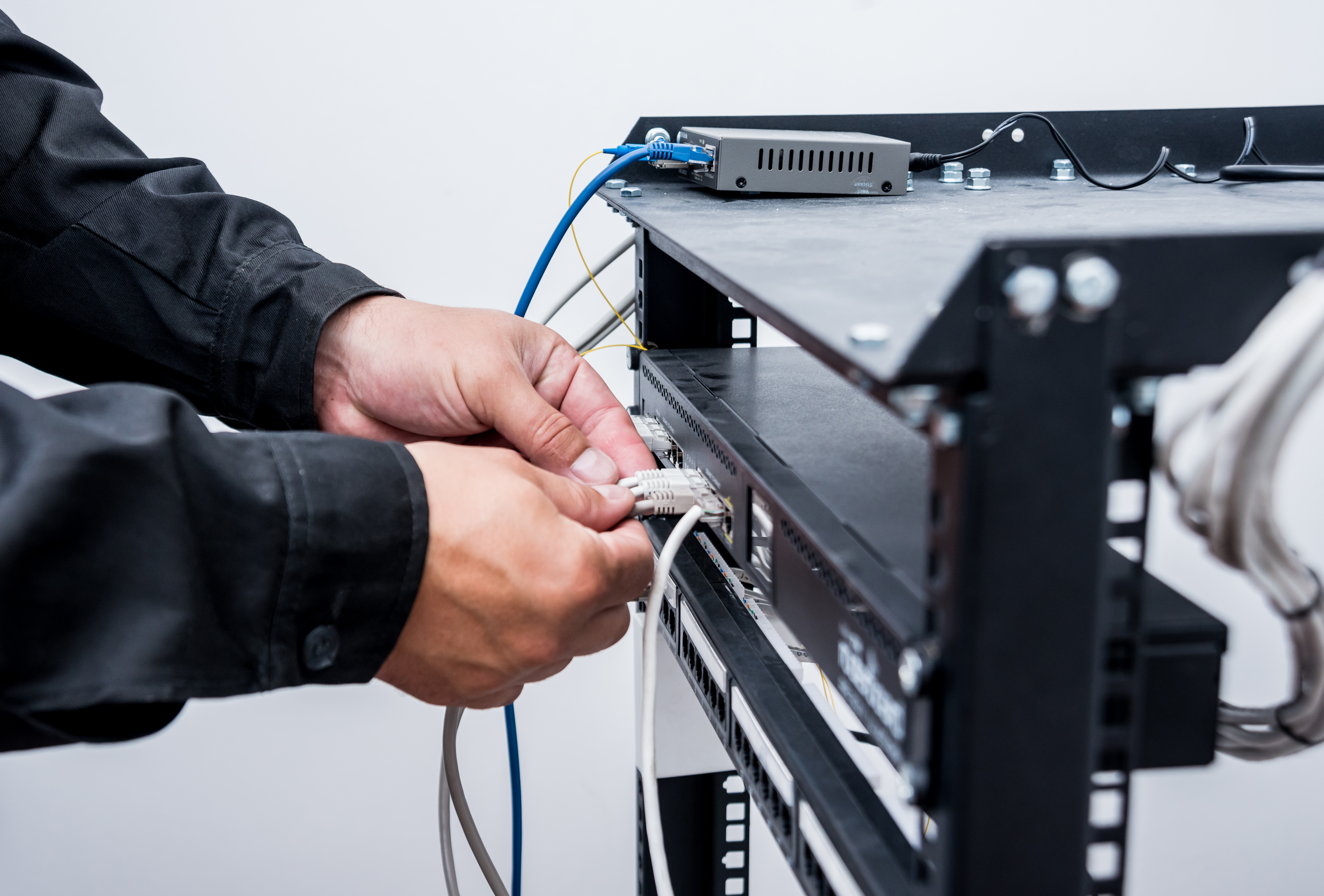 service-image